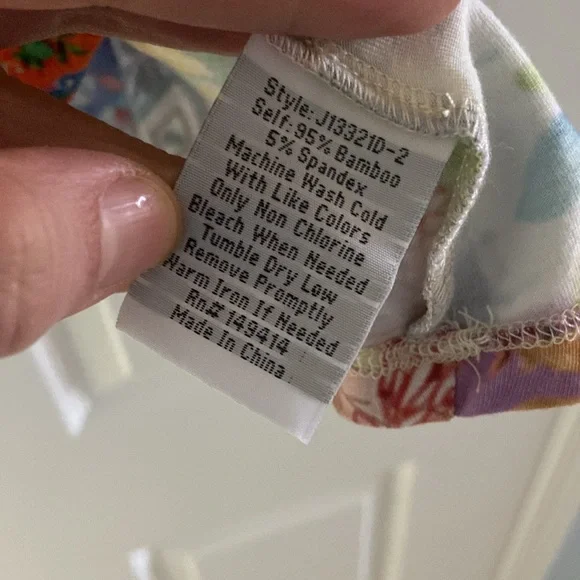 Johnny Was tshirt size large - Picture 3 of 4